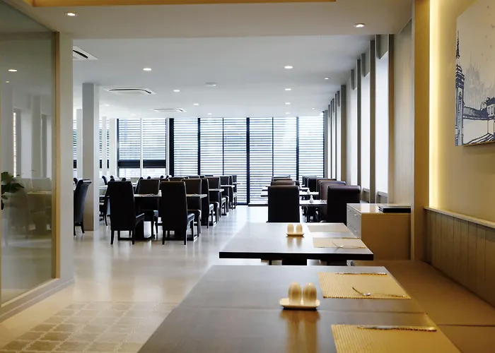 Aparthotel Abloom Exclusive Serviced 4*