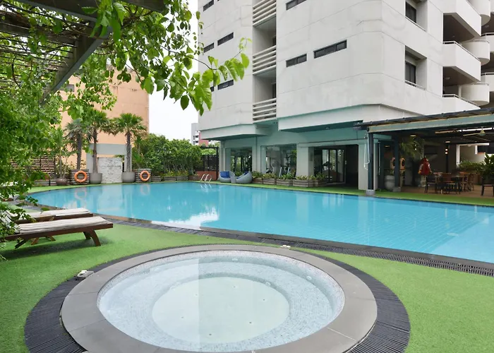 Abloom Exclusive Serviced Aparthotel 4*
