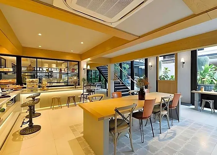 Abloom Exclusive Serviced Aparthotel 4*